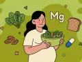 Mujer embarazada con ensalada, pan, almendras y pastilla. El magnesio en el embarazo es clave, pero consulta contraindicaciones.