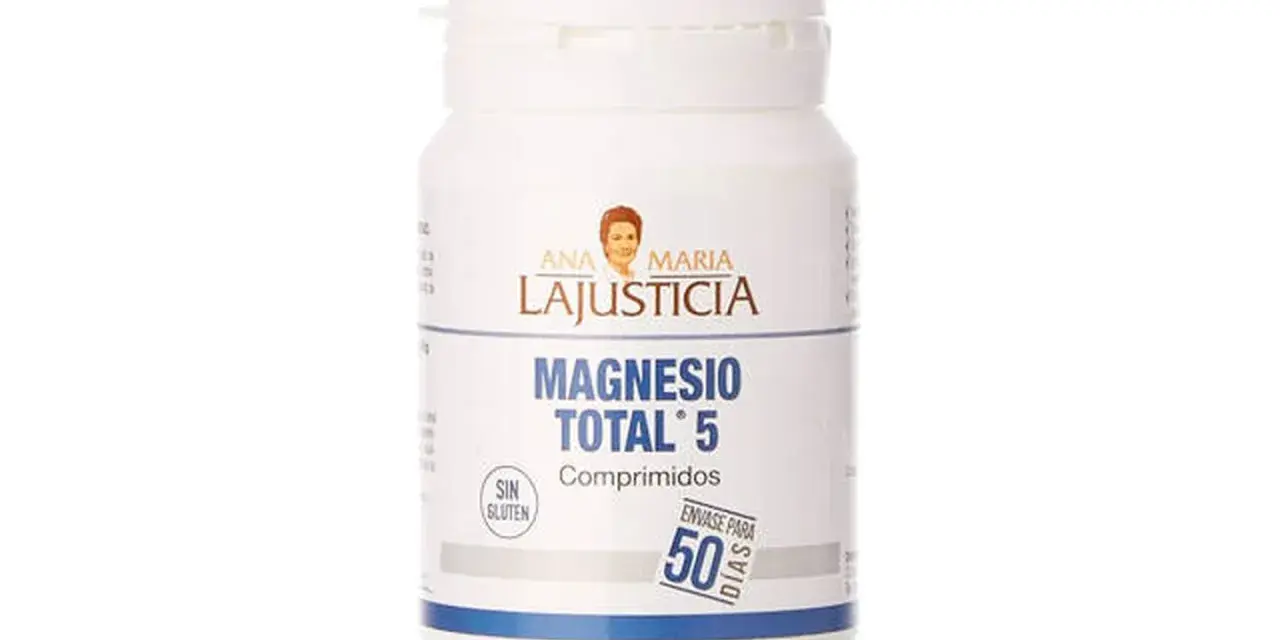 Envase de Magnesio Total 5 de Ana María Lajusticia. Ideal para saber cuándo se debe tomar el magnesio en las mujeres.
