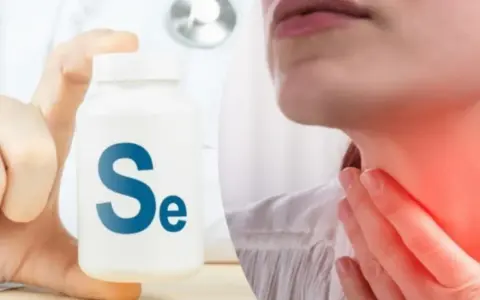 Mano sostiene frasco con "Se". Mujer con dolor de garganta. El selenio para que sirve en la mujer: esencial para la tiroides.
