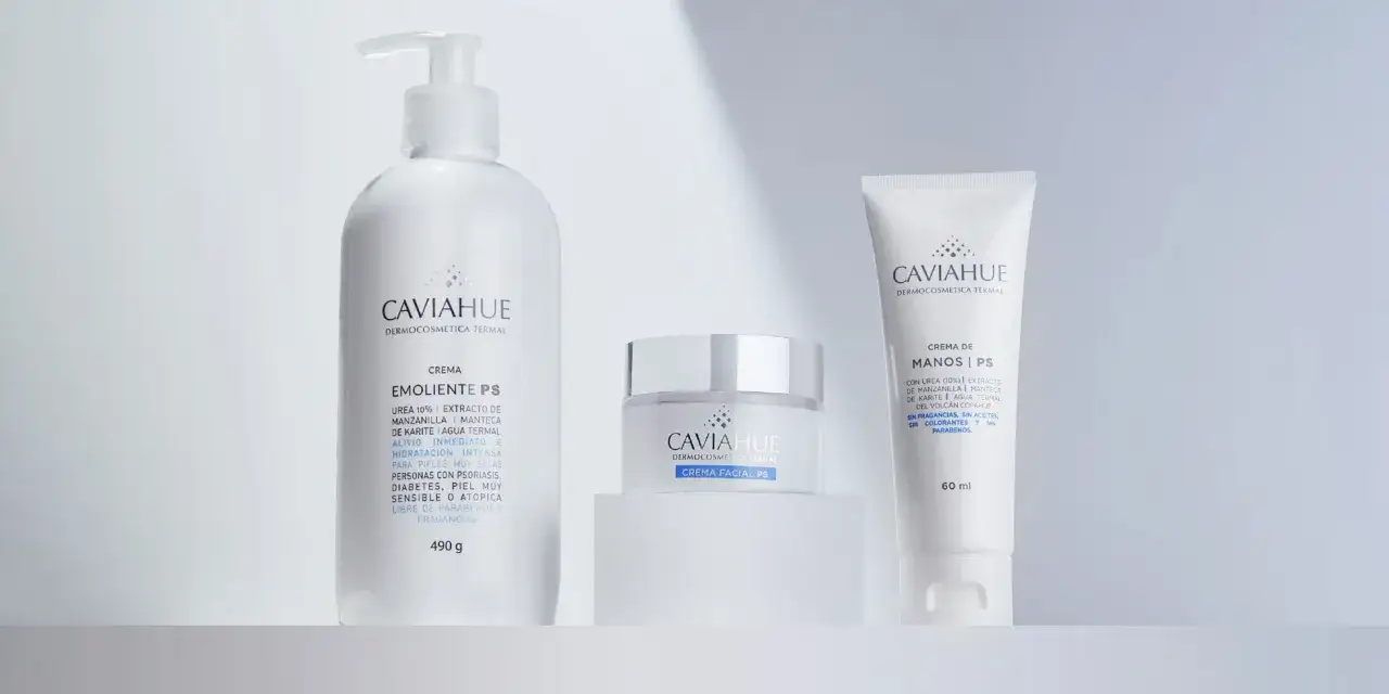 Tres productos de CaviaH&uacute;e para el cuidado de la piel, incluyendo una crema facial para psoriasis.